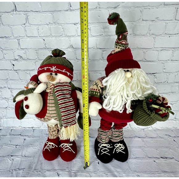 2 Matching Extendable 23”- 35” Plaid Fleece Standing Christmas Figures Greeters - Picture 9 of 9